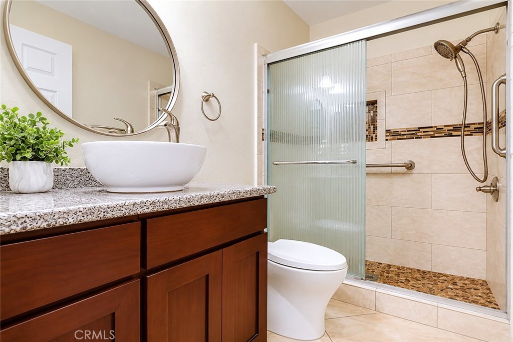 Residential Lease for rent at 39 Castillo, Irvine, Orange County CA featuring 3 beds and 2 baths