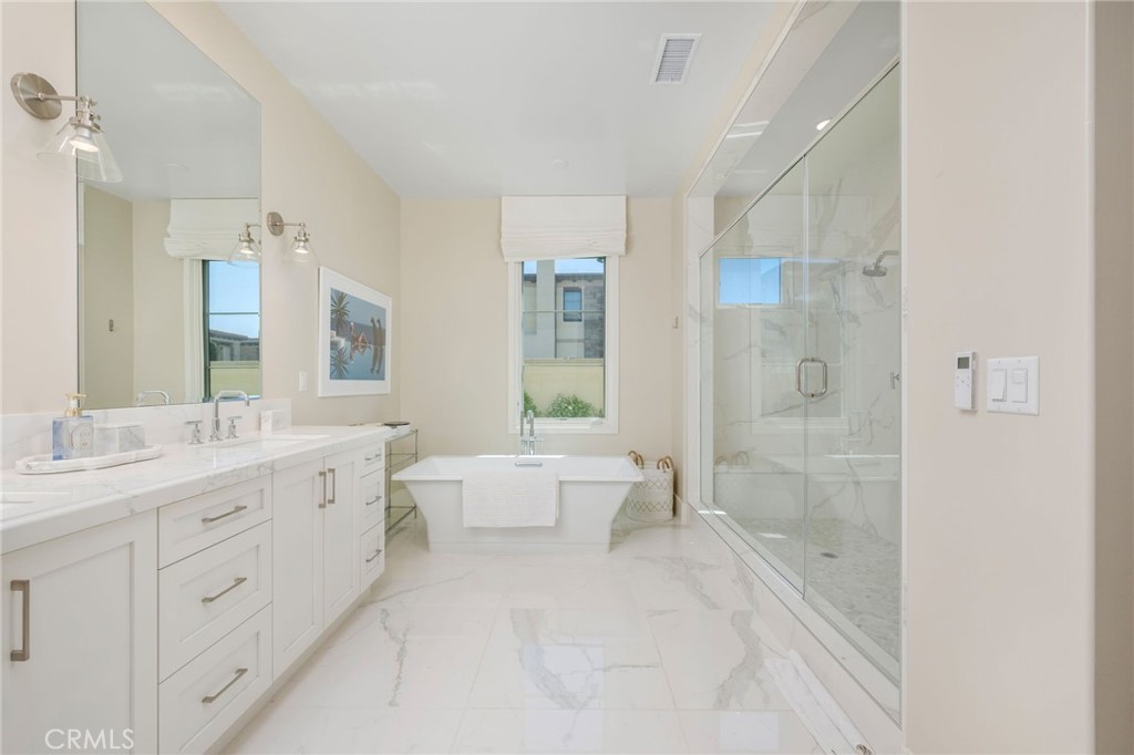 Residential Lease for rent at 99 S Monarch Beach Resort, Dana Point CA featuring 3 beds and 4 baths