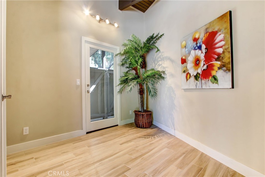 Residential Lease for rent at 10446 Alta Loma, Rancho Cucamonga CA featuring 2 beds and 2 baths