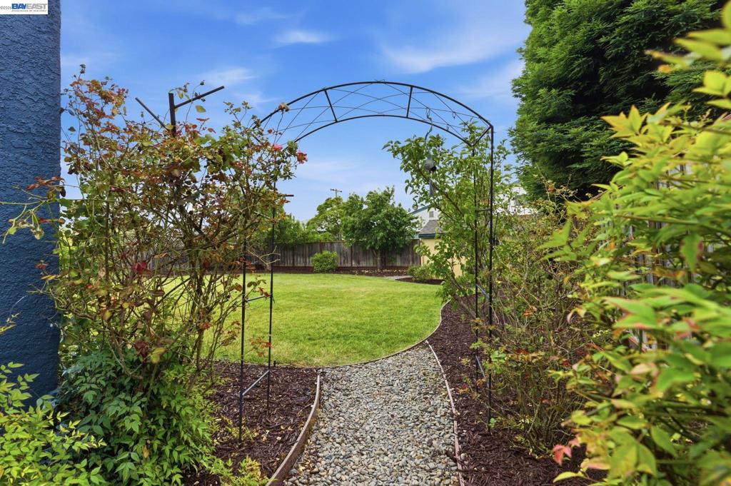 Residential for sale at , Castro Valley, Alameda CA featuring 4 beds and 2 baths