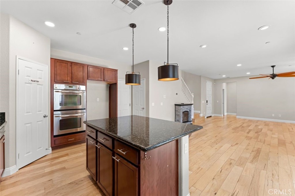 Residential Lease for rent at 27425 Blackstone, Temecula CA featuring 4 beds and 3 baths