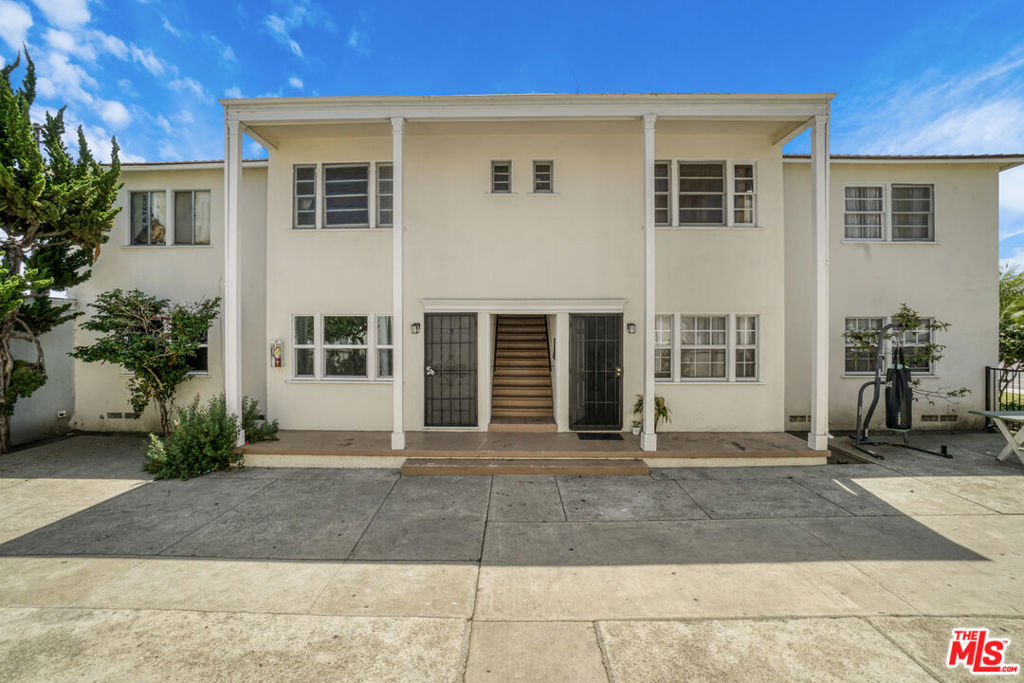 Active for sale at Culver City, CA, Culver City, CA CA and 4 baths
