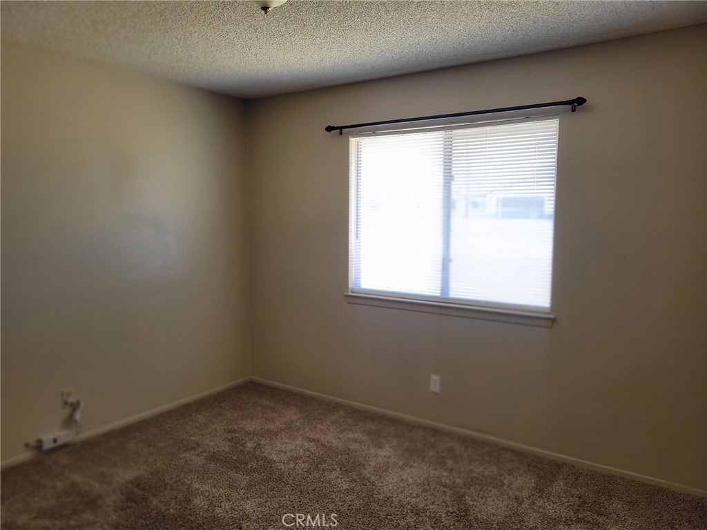 Residential Lease for rent at 18114 Pitache Street, Hesperia CA featuring 3 beds and 2 baths