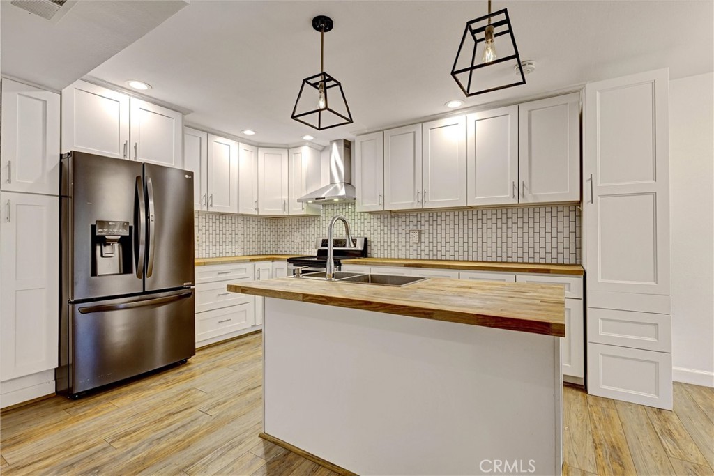 Residential Lease for rent at 6560 E Camino, Anaheim Hills CA featuring 4 beds and 3 baths