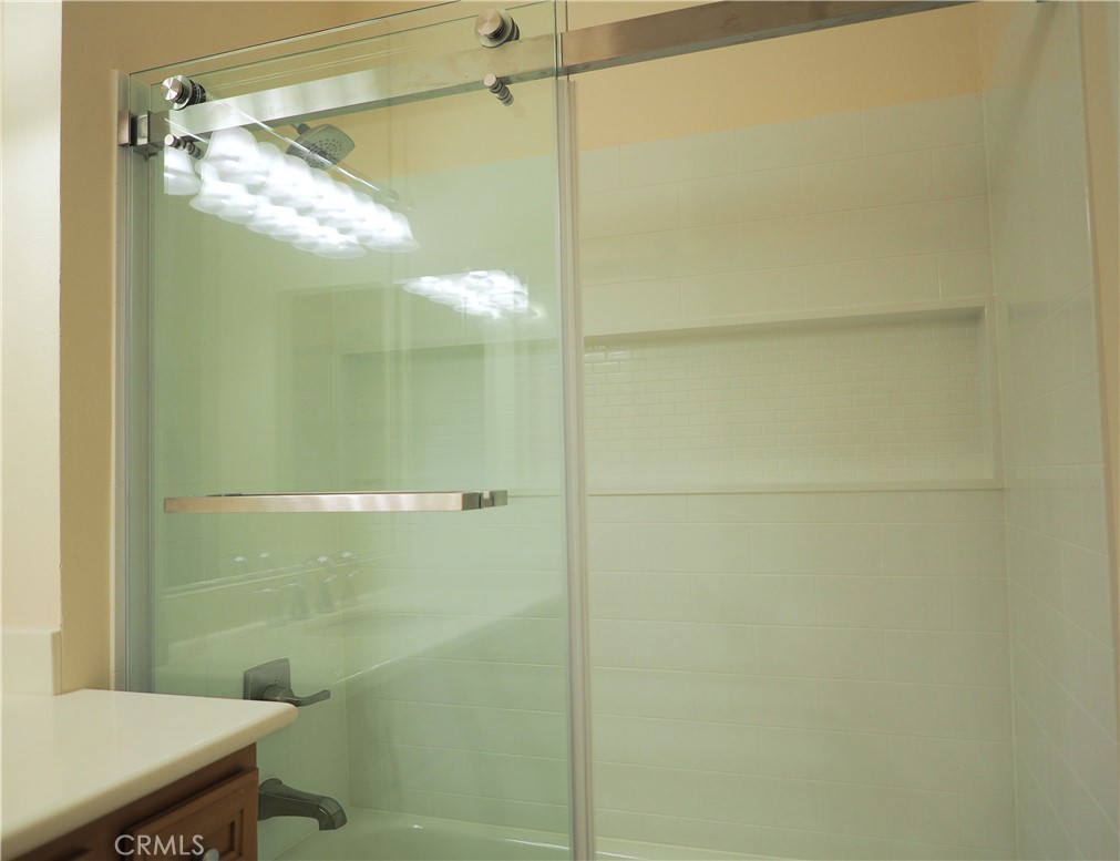 Residential Lease for rent at 82 Vermillion, Irvine, Orange County CA featuring 2 beds and 3 baths