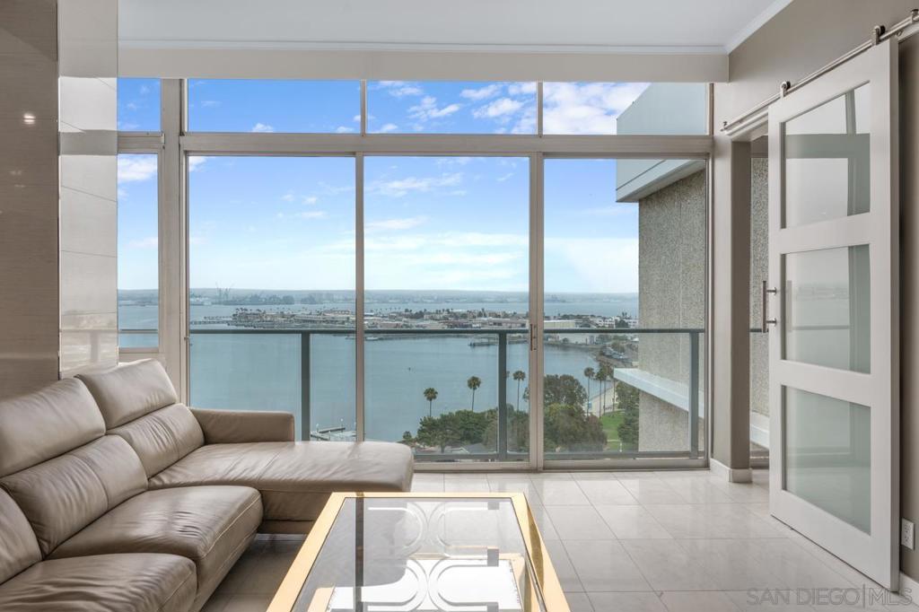 Residential Lease for rent at 1820 Avenida Del Mundo 1605, Coronado CA featuring 2 beds and 2 baths