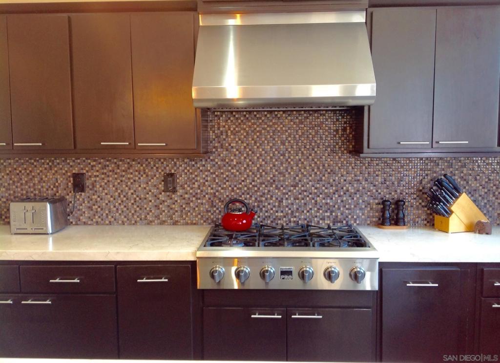 Residential Lease for rent at 1117 Mount Dana Drive, Chula Vista CA featuring 5 beds and 3 baths