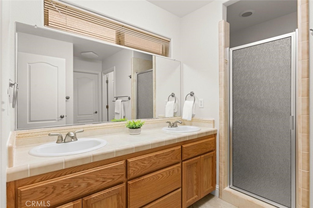 Residential for sale at 7 Hidden Brooke, Chico CA featuring 3 beds and 3 baths