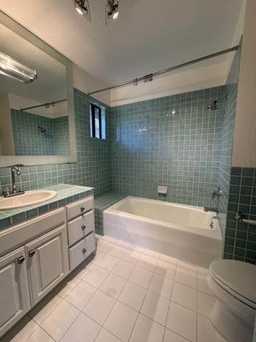 Residential Lease for rent at 730 University Drive, Menlo Park CA featuring 2 beds and 3 baths