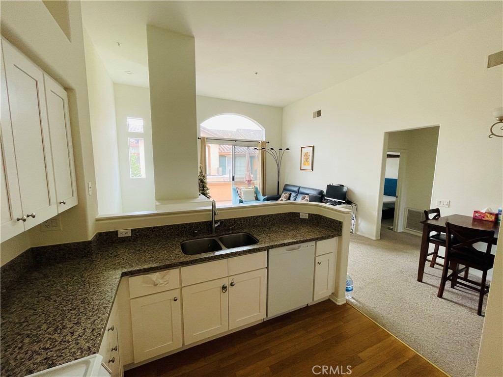Residential Lease for rent at 1506 Solvay Aisle 127, Irvine, Orange County CA featuring 2 beds and 2 baths