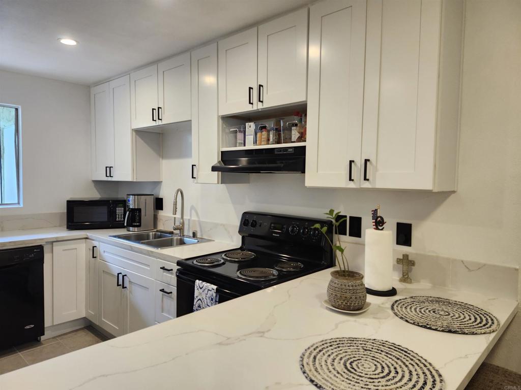 Active for sale at Chula Vista, CA, Chula Vista, CA CA and 2 baths