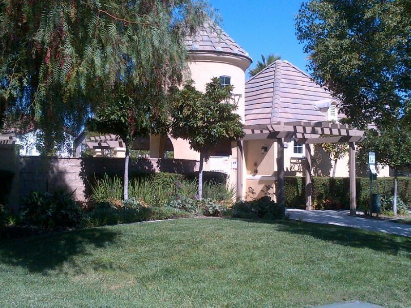 Residential Lease for rent at 28269 Socorro St, Murrieta CA featuring 3 beds and 3 baths