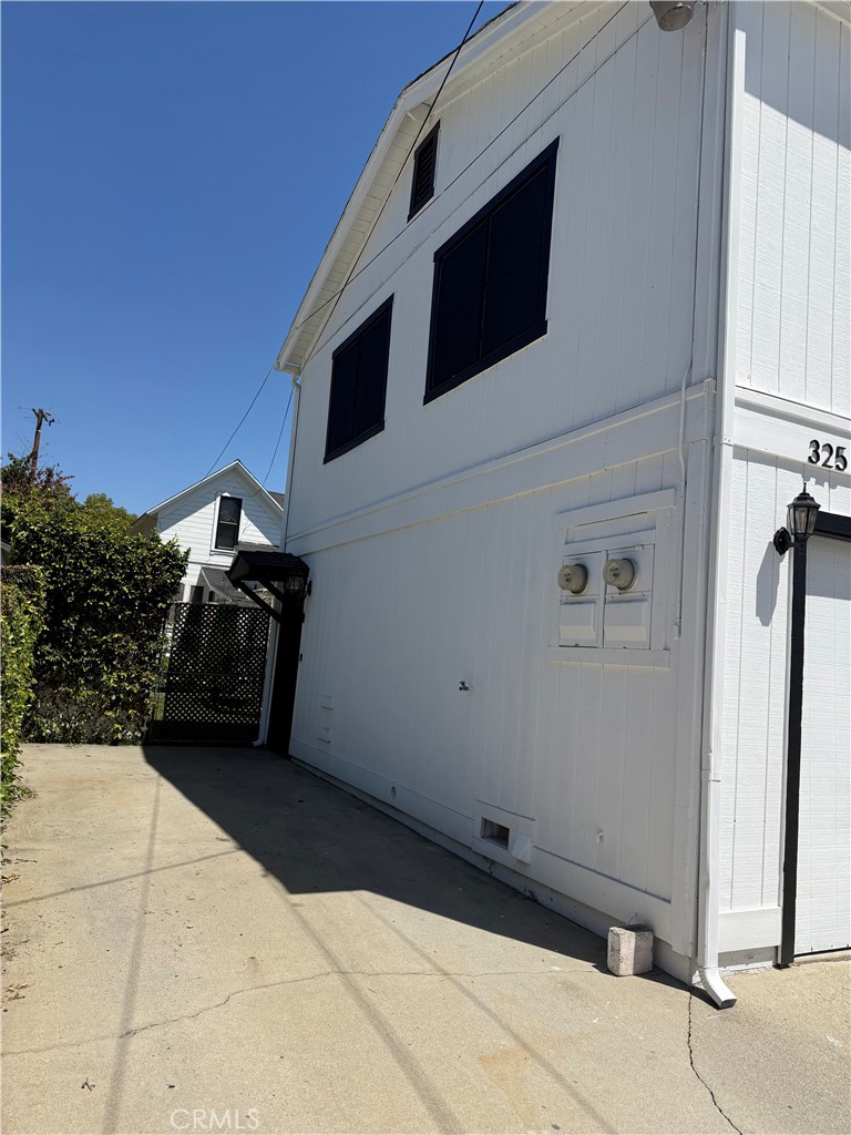 Residential Lease for rent at 325 N Vermont, Glendora, Los Angeles County, CA featuring 1 bed and 1 bath