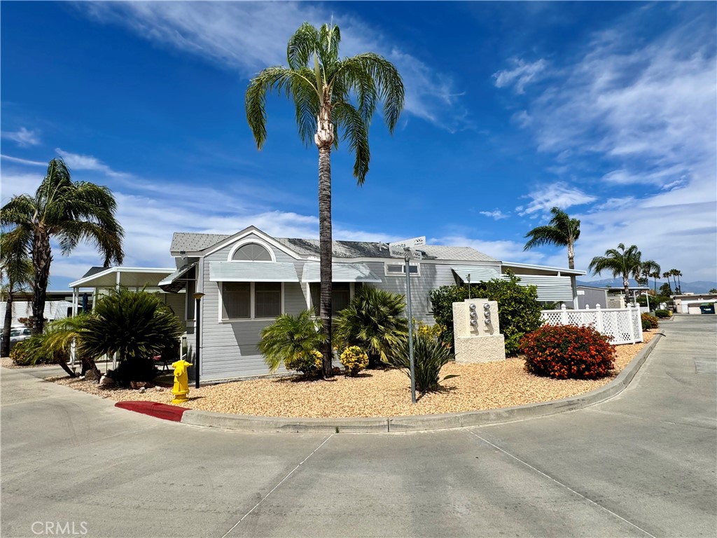 Residential for sale at 443-1295 S Cawston, Hemet CA featuring 1 bed and 1 bath