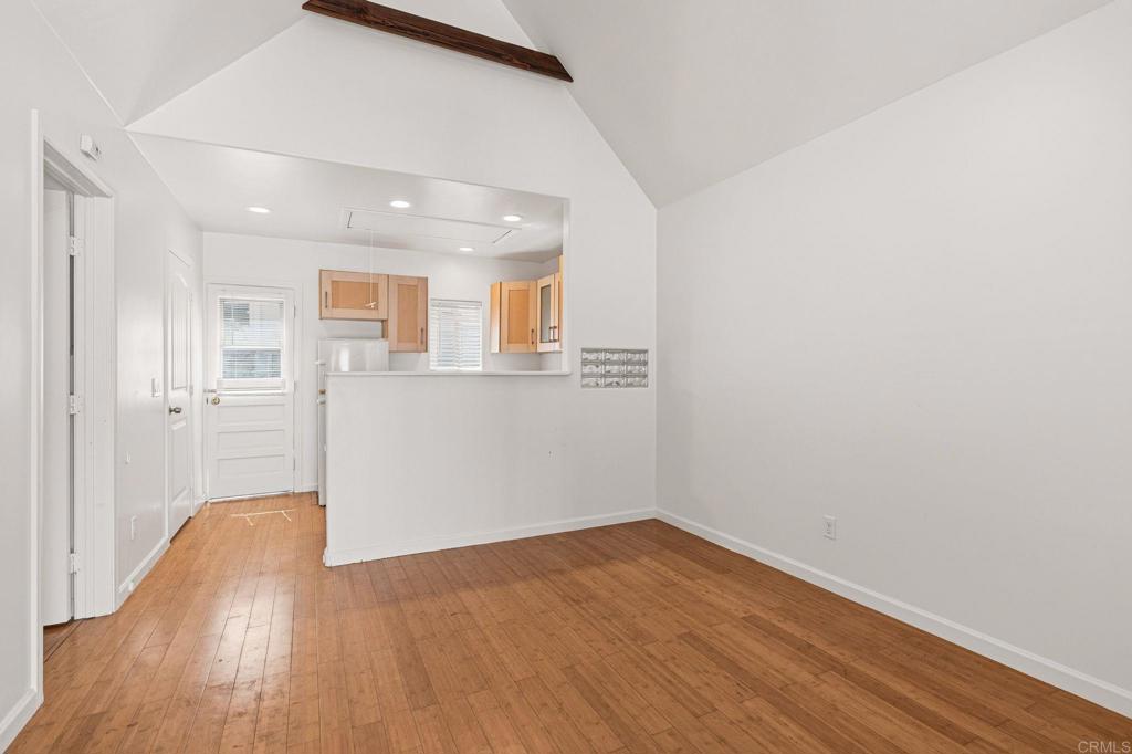 Active for sale at Encinitas, CA, Encinitas, CA CA and 5 baths