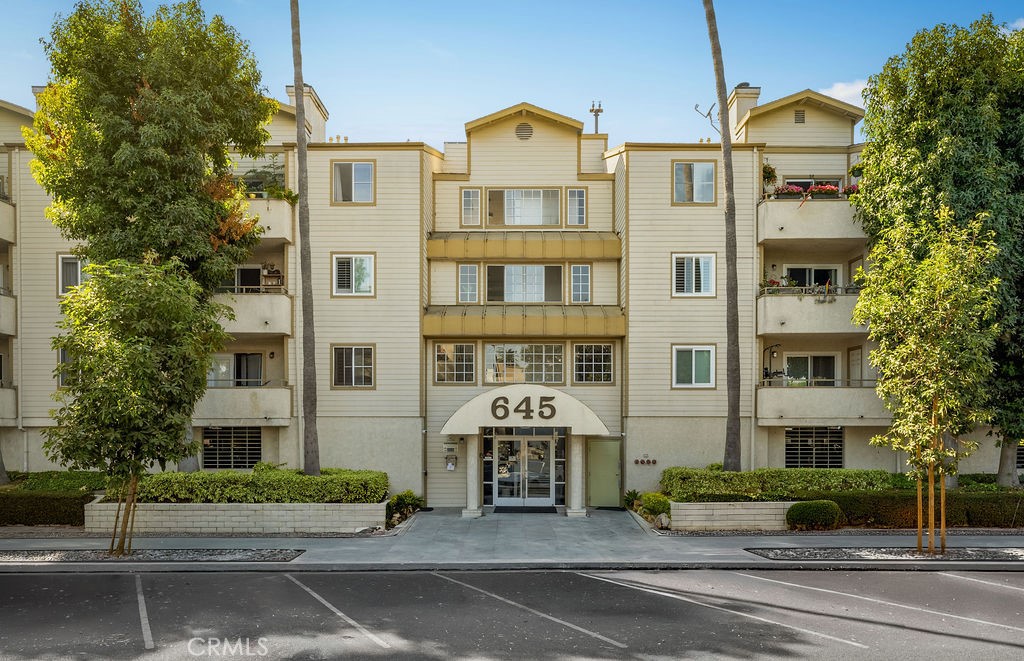 Active for sale at Long Beach, CA, Long Beach, CA CA and 2 baths