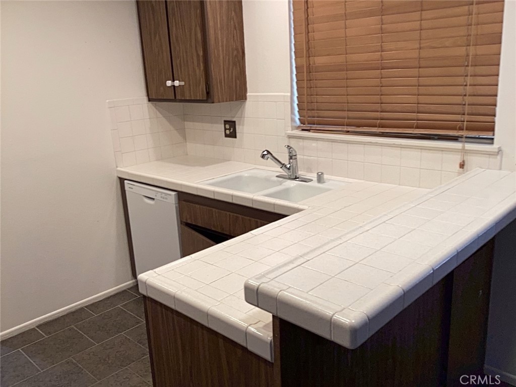 Residential Lease for rent at 42935 15th Street W 6, Lancaster CA featuring 2 beds and 2 baths