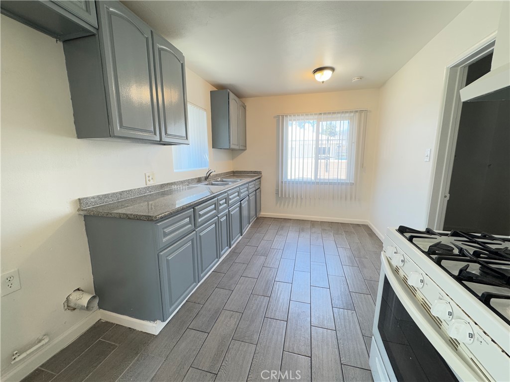 Residential Lease for rent at 1468 Sepulveda Avenue, San Bernardino CA featuring 2 beds and 1 bath