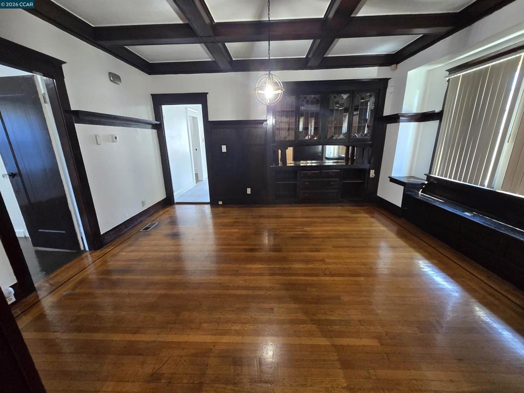 Residential Lease for rent at 36 15Th St, Richmond CA featuring 3 beds and 2 baths