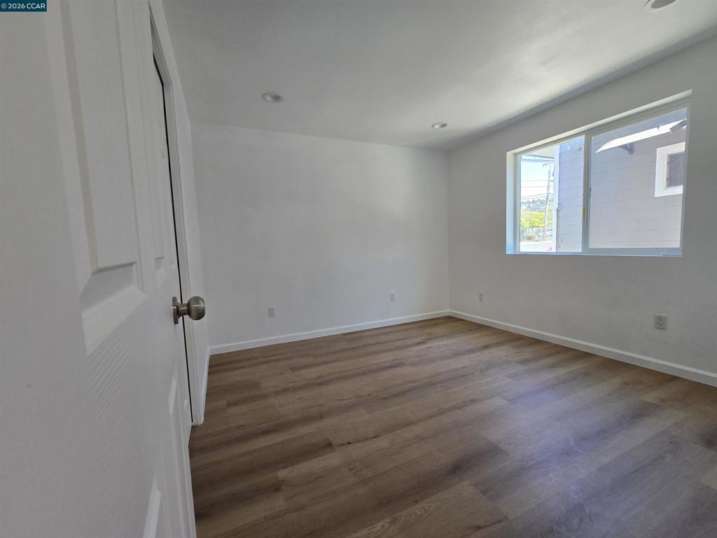 Residential Lease for rent at 5534 Jefferson Ave, Richmond CA featuring 2 beds and 2 baths
