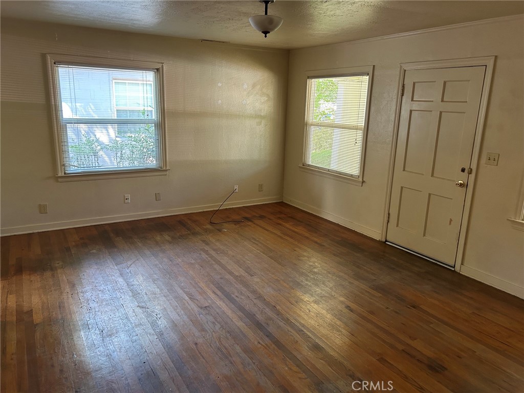 Residential for sale at 183 E Washington Avenue, Chico CA featuring 3 beds and 2 baths