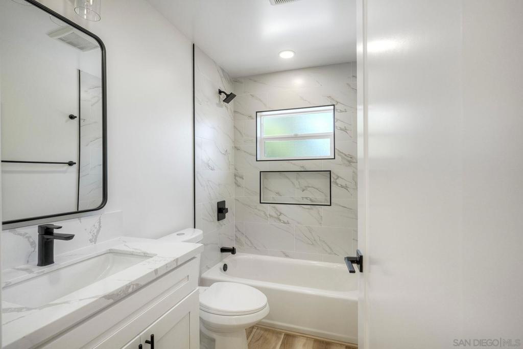 Residential Lease for rent at 1923 Felicita Road, Escondido CA featuring 2 beds and 2 baths