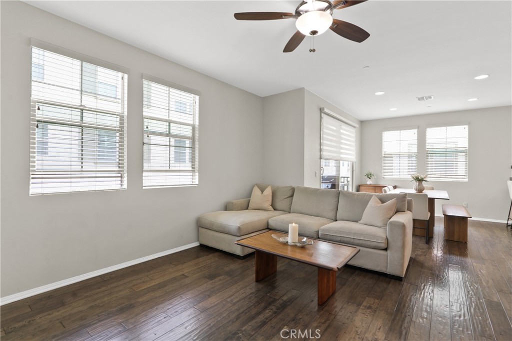 Residential for sale at 1895 Orizaba Avenue 104, Signal Hill CA featuring 2 beds and 3 baths