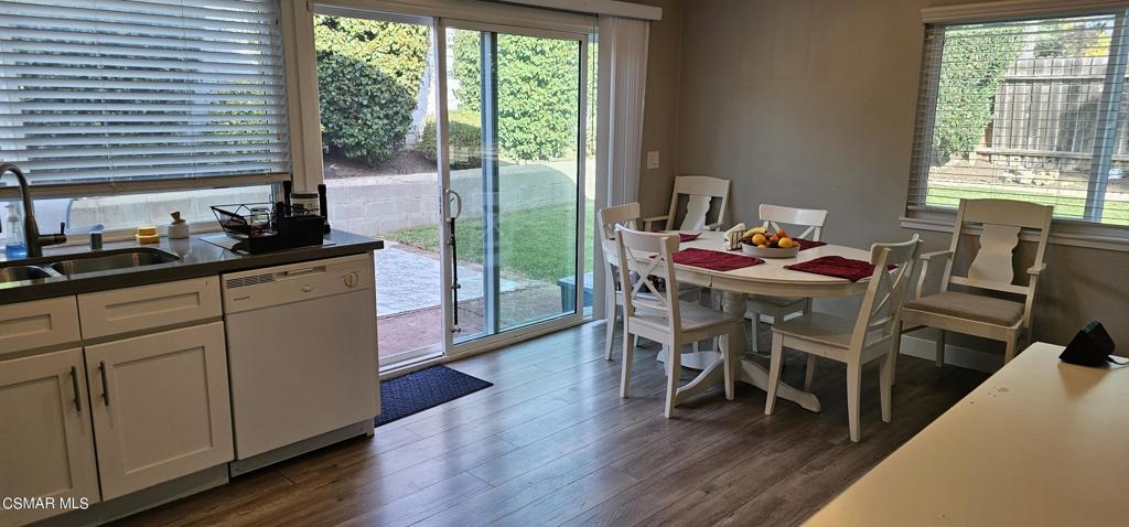 Residential Lease for rent at 790 Danvers Circle, Newbury Park CA featuring 3 beds and 2 baths