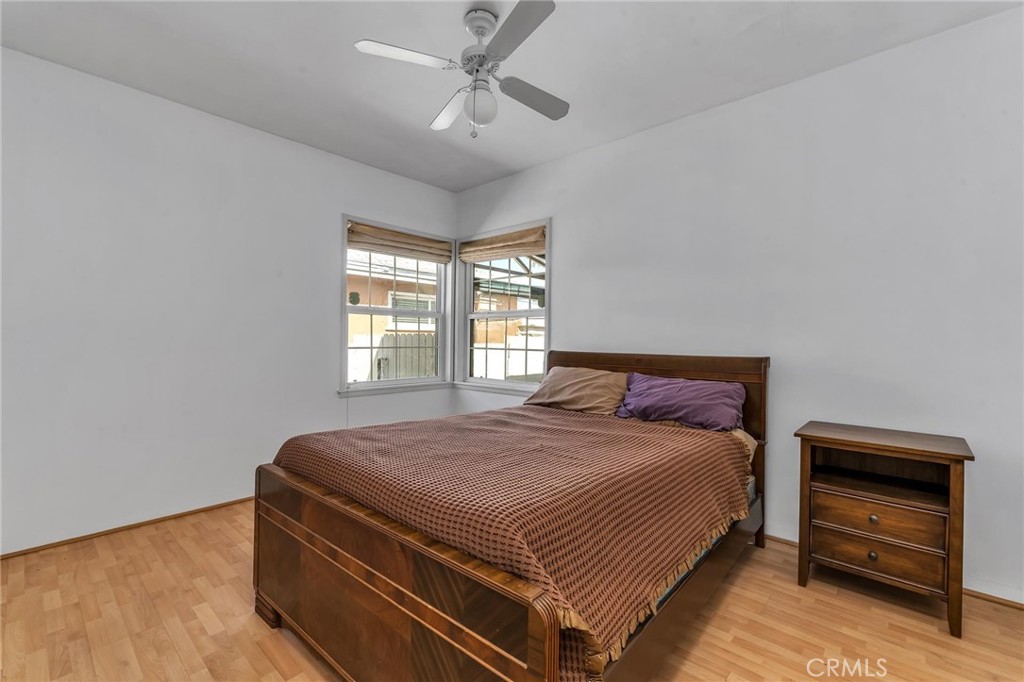 Residential Lease for rent at 4129 W 134th Front, Hawthorne CA featuring 2 beds and 1 bath