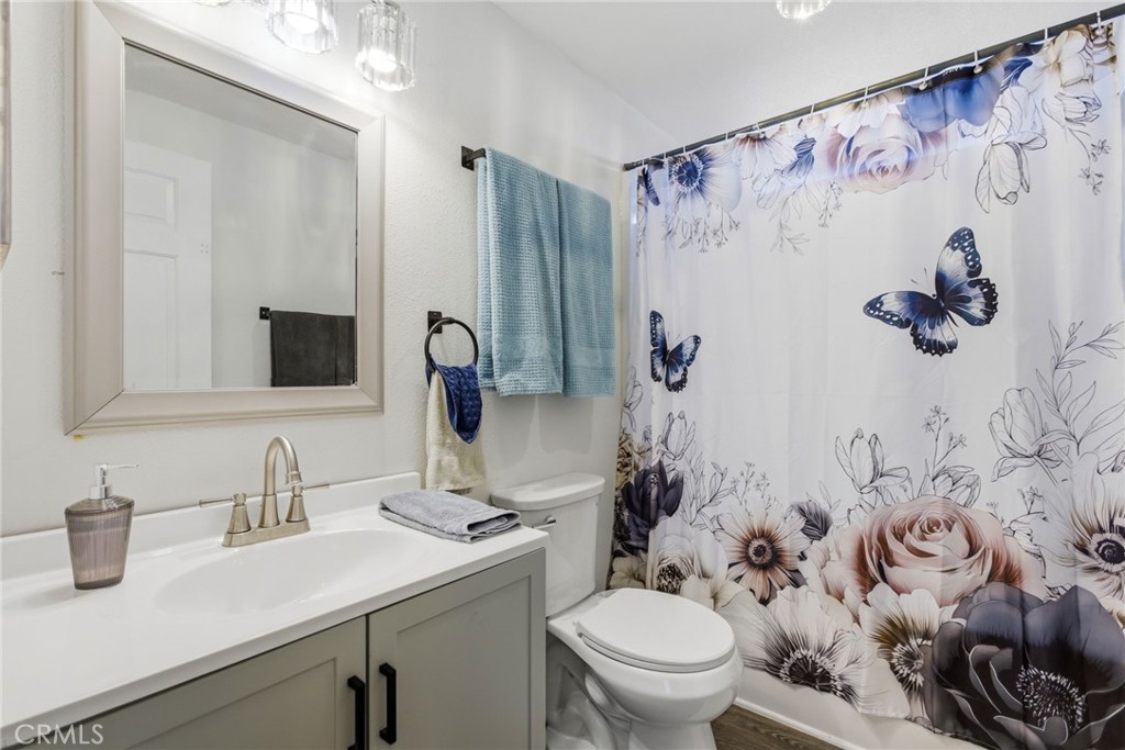 Residential for sale at 25114 Avenida Valencia, Homeland, Riverside CA featuring 3 beds and 2 baths