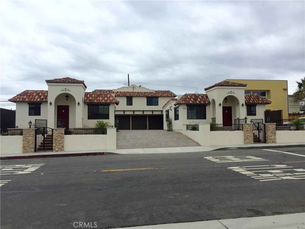 Residential Lease for rent at 122 Avenida Victoria B, San Clemente CA featuring 2 beds and 1 bath