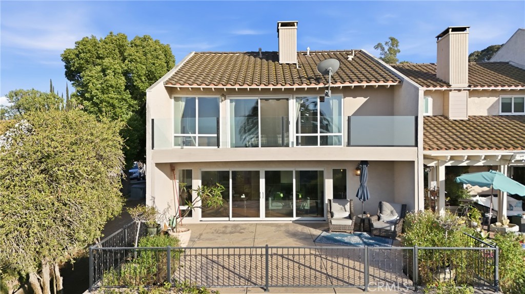 Residential Lease for rent at 2235 El Capitan, Riverside CA featuring 3 beds and 3 baths