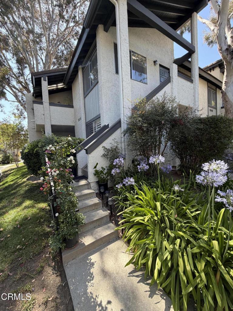 Active for sale at Thousand Oaks, CA, Thousand Oaks, CA CA and 2 baths