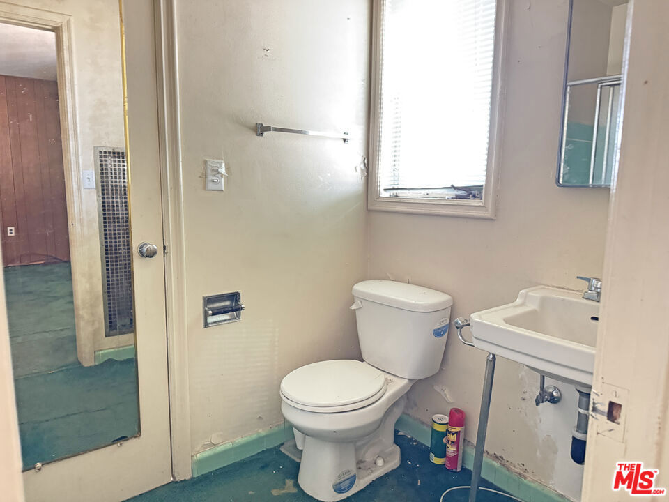 Single Family Residence for sale at 4192 Don Luis Drive, Los Angeles, CA featuring 3 beds and 3 baths