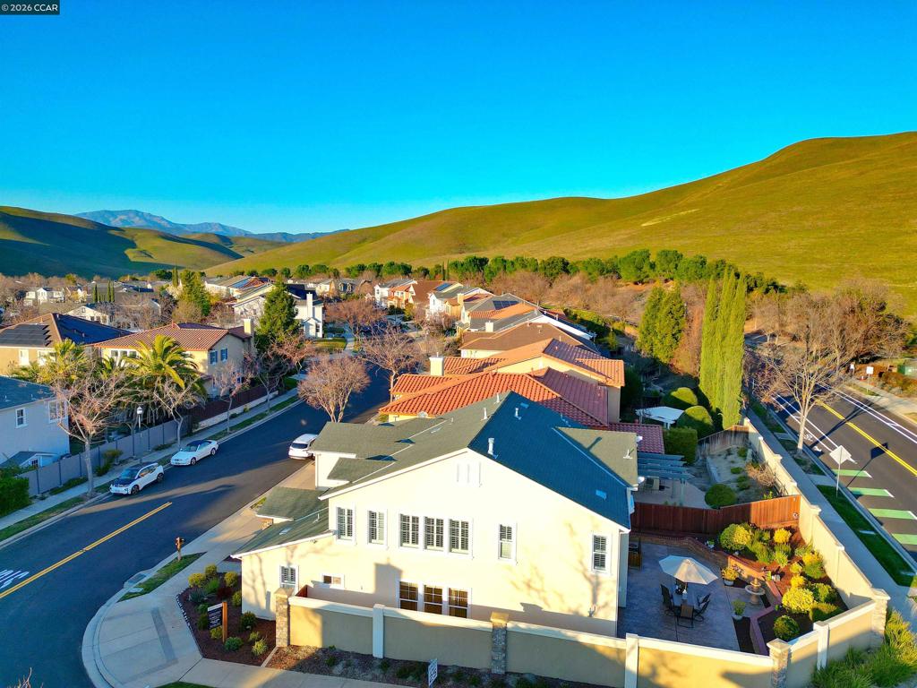 Residential Lease for rent at 3506 Sandalford Way, San Ramon CA featuring 5 beds and 3 baths