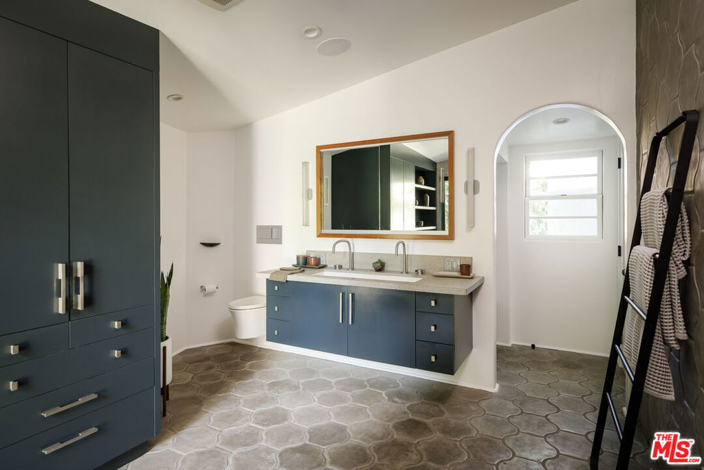 Residential for sale at 6823 Iris Circle, Los Angeles CA featuring 3 beds and 3 baths