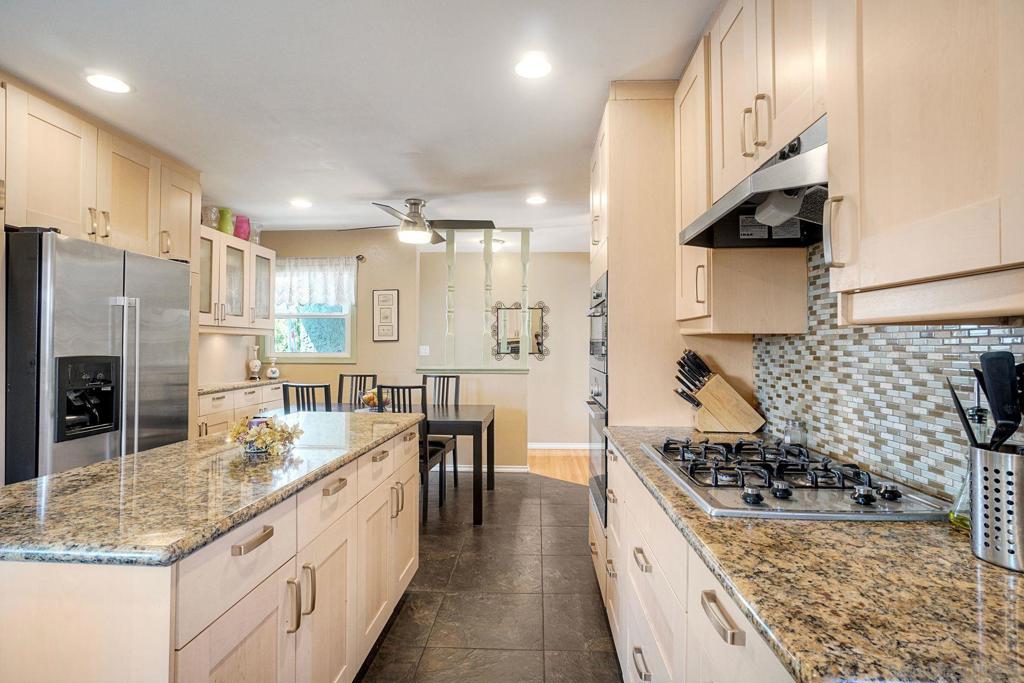 Residential for sale at 8884 Haveteur, San Diego CA featuring 3 beds and 2 baths