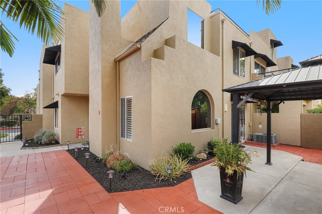 Residential for sale at 27841 Persimmon 44, Mission Viejo CA featuring 3 beds and 3 baths