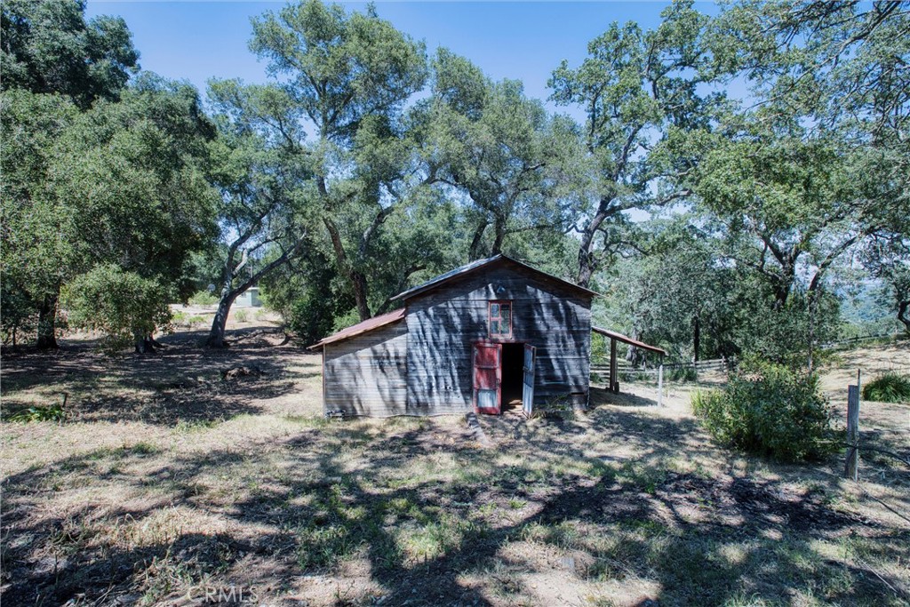 Residential for sale at 13615 Old Morro Road, Atascadero, San Luis Obispo CA featuring 3 beds and 2 baths