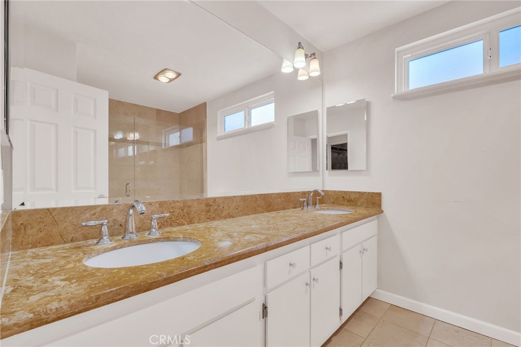 Active for sale at Redondo Beach, CA, Redondo Beach, CA CA and 2 baths