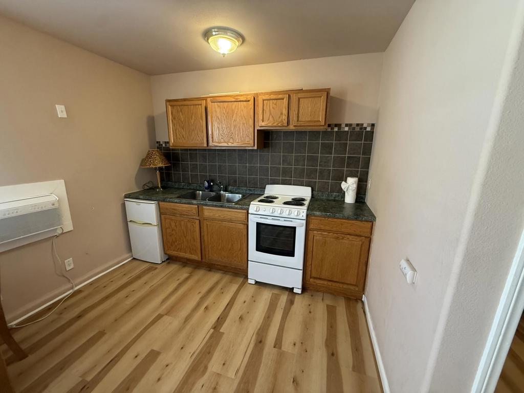 Residential Lease for rent at 29500 Landau Boulevard D, Cathedral City CA featuring 1 bed and 1 bath