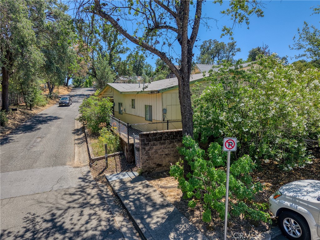 Residential for sale at 955 Pool, Lakeport CA featuring 10 beds and 6 baths