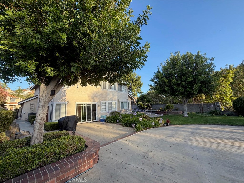Residential Lease for rent at 807 Cottonwood, Walnut CA featuring 4 beds and 3 baths