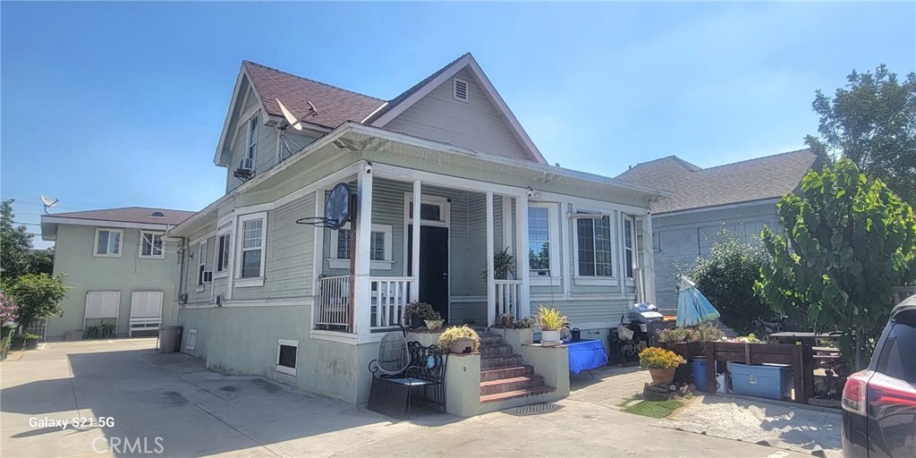 Duplex for sale at 807 E 21st Street, Los Angeles, CA