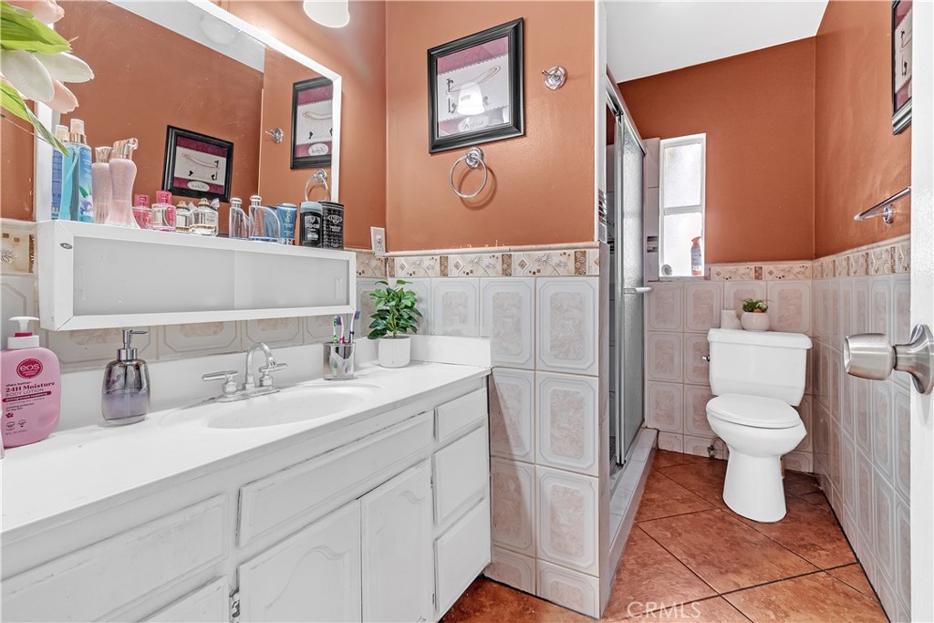 Residential for sale at 344 W 83rd, Los Angeles CA featuring 1 bed and 1 bath