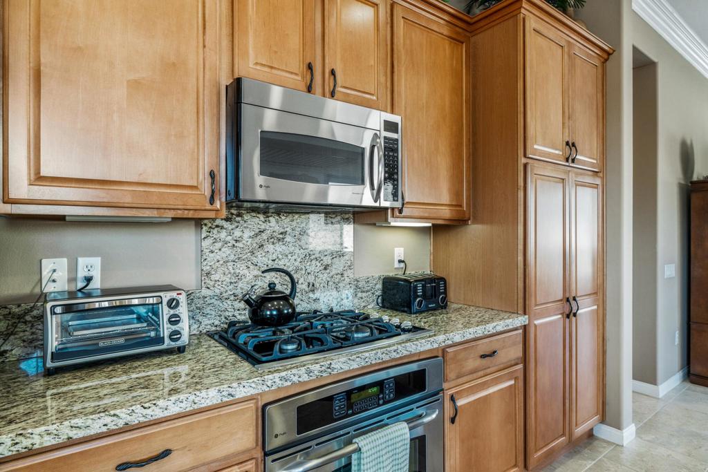 Single Family Residence for rent at 81968 Avenida Dulce, Indio, CA featuring 2 beds and 2 baths