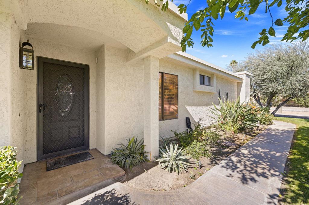 Residential Lease for rent at 68615 Paseo Soria, Cathedral City CA featuring 2 beds and 2 baths