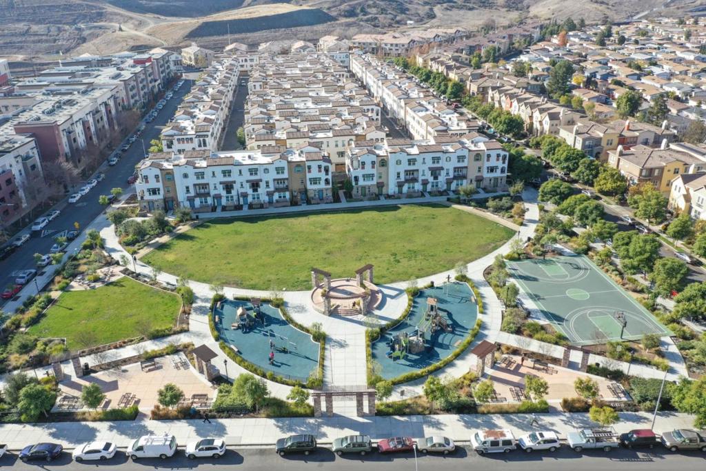Residential for sale at 61 Montecito Vista Drive 6, San Jose CA featuring 3 beds and 4 baths
