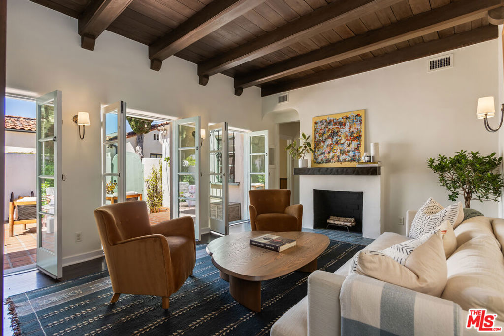 Residential for sale at 950 S Muirfield Road, Los Angeles CA featuring 2 beds and 1 bath