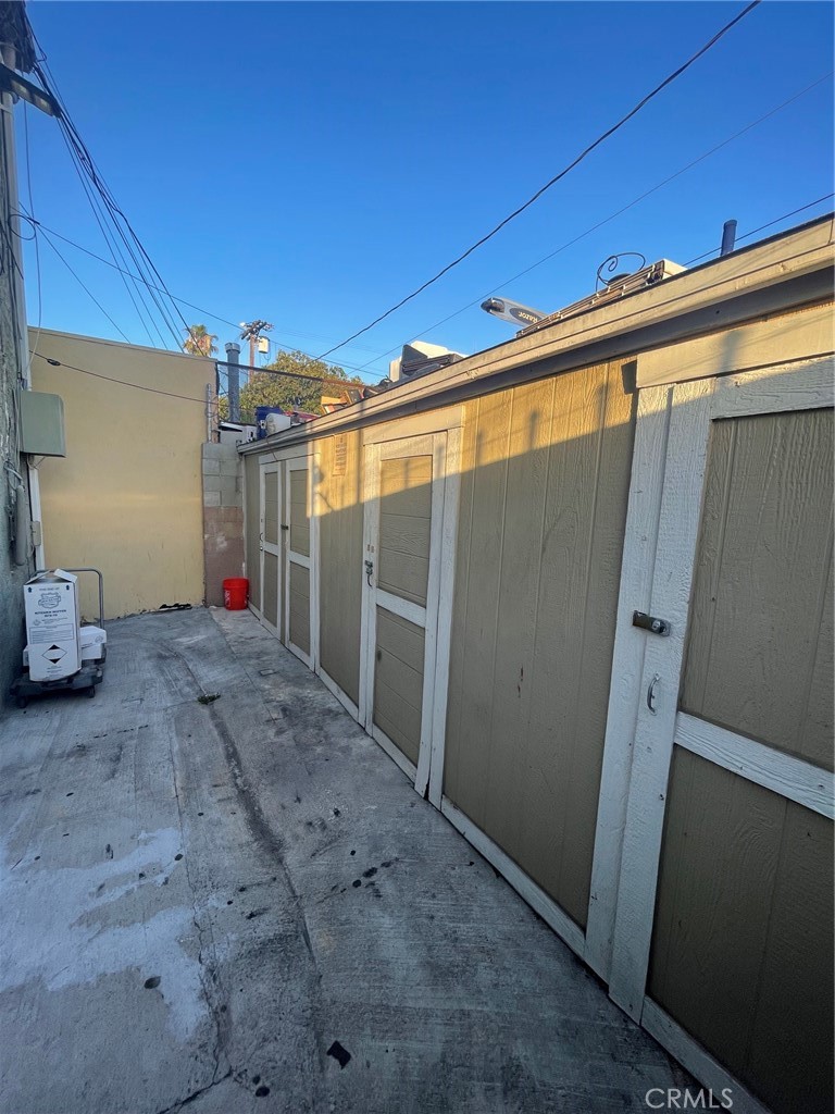 Triplex for sale at 2820 W Slauson Avenue, Los Angeles, CA